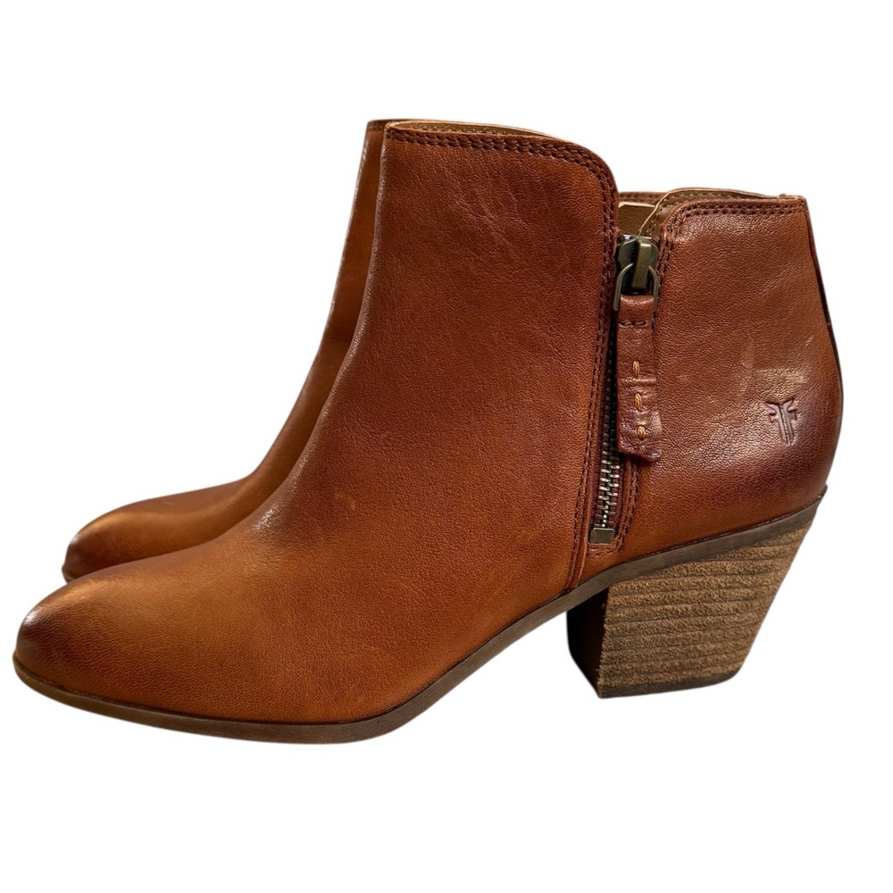 Frye Judith Zip Brown Leather Bootie Women’s Size 6